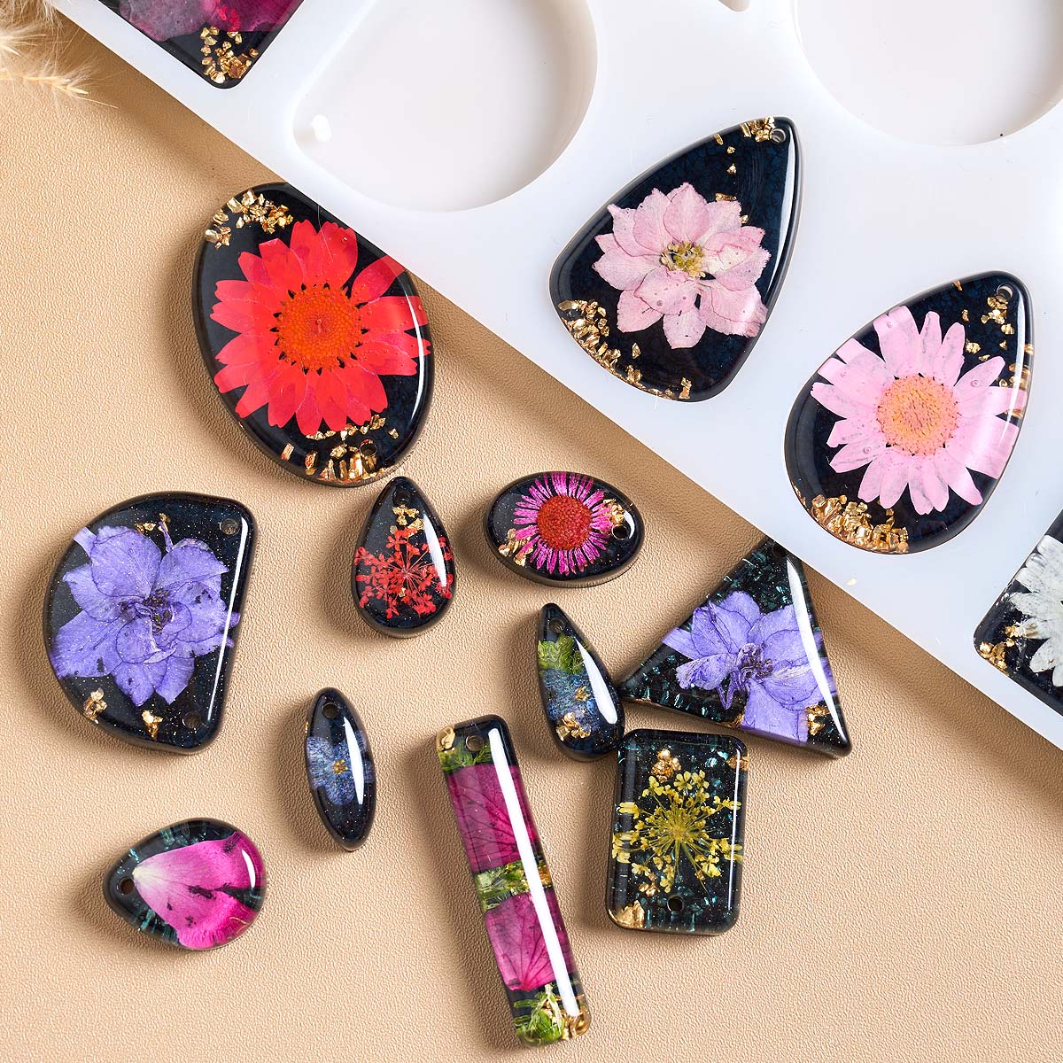 الوقت حجر قلادة قالب من السيلي - مراجعة Resin Art A Keychain وسعره