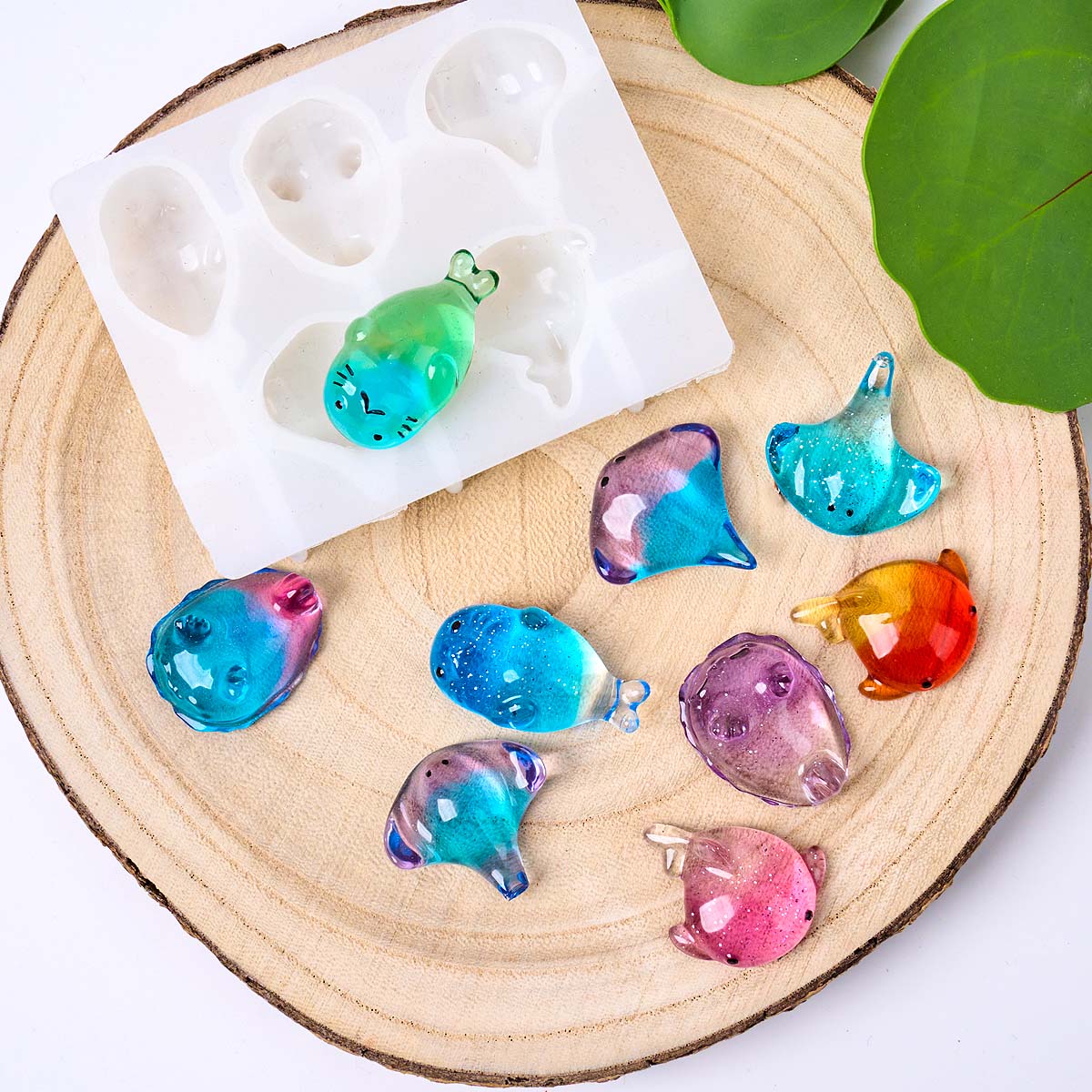 قالب سيليكون ثلاثي الأبعاد بتص - مراجعة Resin Art A Keychain وسعره