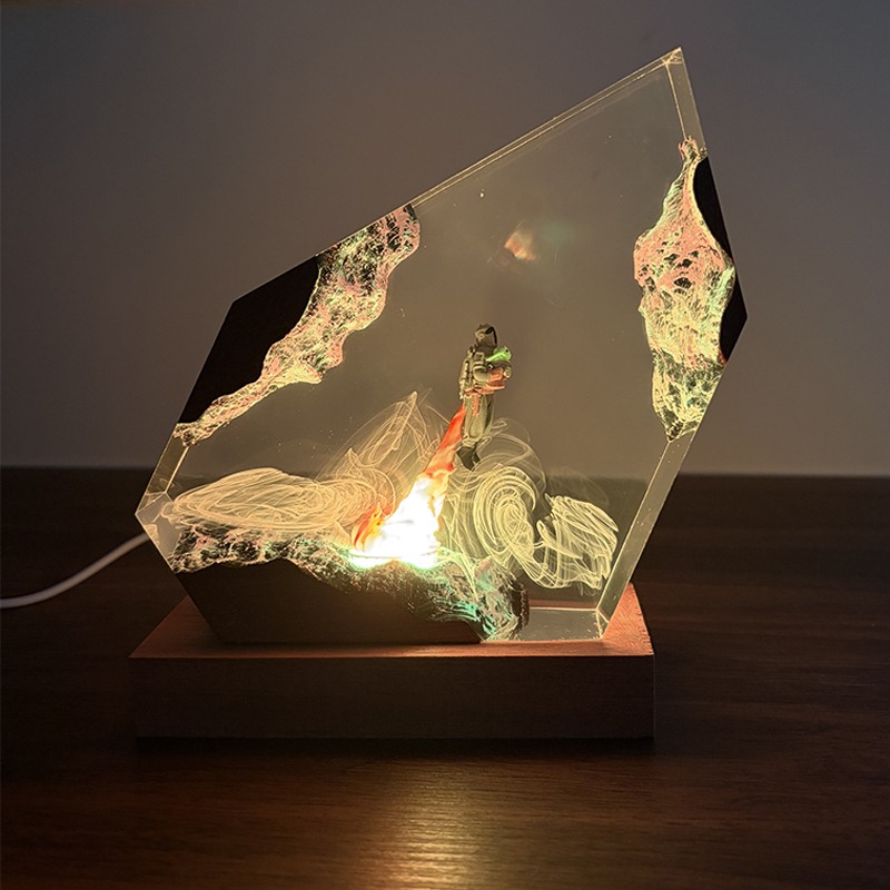 مصباح طاولة على شكل كائن حي من - مراجعة Resin Art Resin وسعره