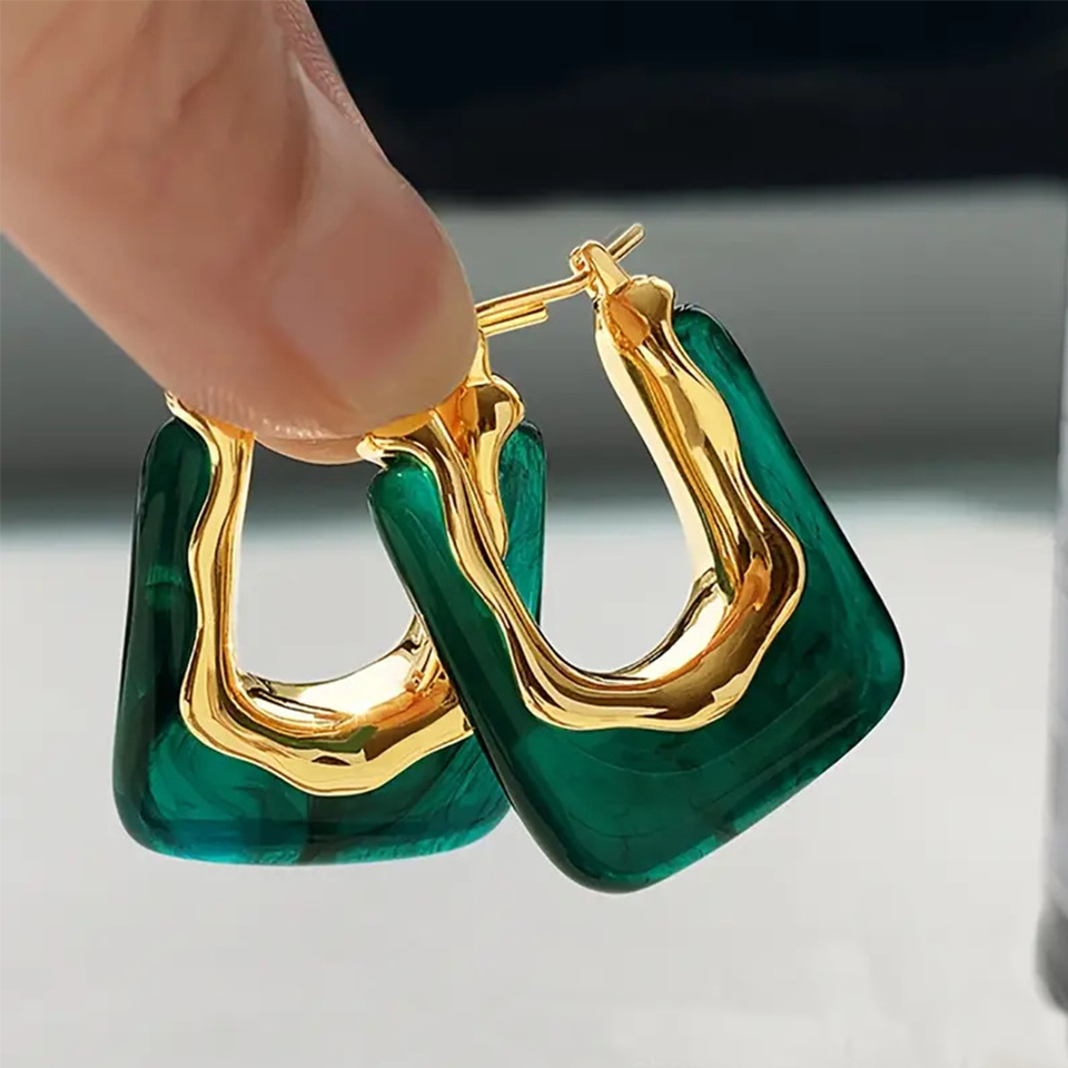 أقراط فرنسية عصرية على شكل حرف - مراجعة Resin Art Ring وسعره